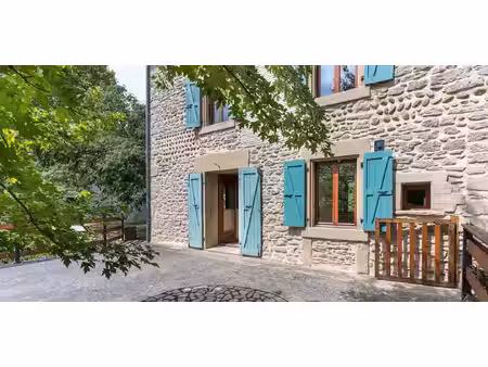 maison avec jardin et terrasse crépol (26)