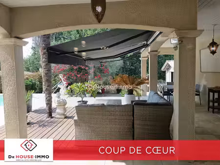 plain pied standing piscine spa dépendances terrain xl