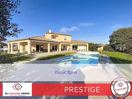 charme et elégance: spacieuse villa d'architecte de 10 pièces avec piscine au coeur du ver