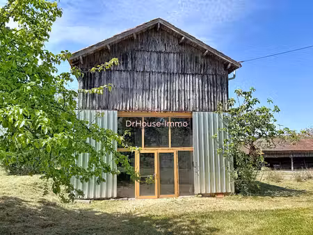 ancien séchoir à tabac viabilisé à réinventer - 220 m2 au sol avec hangar et terrain de 5 