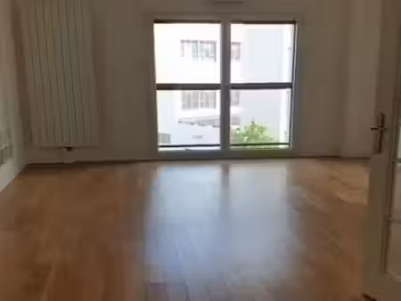 location appartement 2 pièces 46 m² à courbevoie (92400)  1 540 €