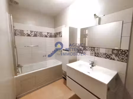 varennes sur allier - appartement f2 - centre ville