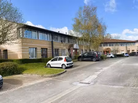 vente bureaux savigny-le-temple 77176 548m²