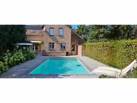 maison prête à emménager : piscine  5 ch  2 sdb  durable