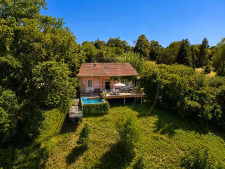 maison unique et pleine de charme avec vue campagne