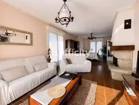 vente maison 6 pièces 162.6 m² à plélan-le-petit (22980)  287 600 €