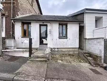 vente maison à elbeuf (76500) : à vendre / 35m² elbeuf