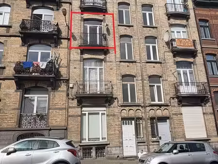 bel appartement 1 chambre (72m²) à rafraîchir