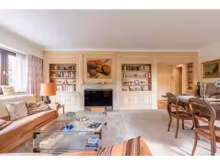 superbe appartement + terrasses + garage jette