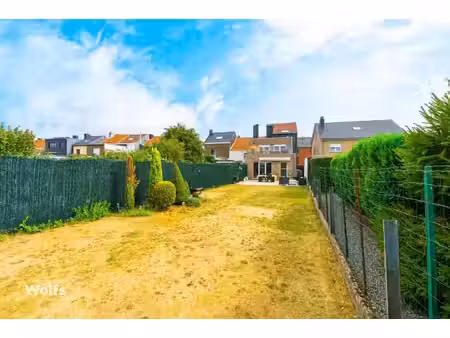charmant appartement au rez avec vaste jardin !