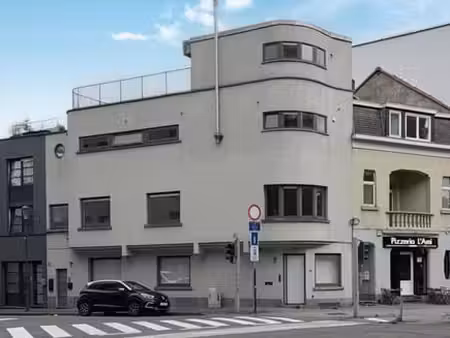 chirec delta/ bel immeuble mixte 3 unités