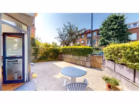 boondael : immeuble rapport mixte +/- 290m2