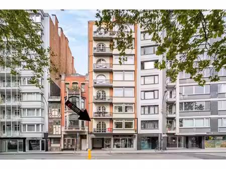 appartement aux beaux volumes au coeur de liège
