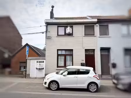 bonne maison 2 chambres avec jardin et passage latéral !