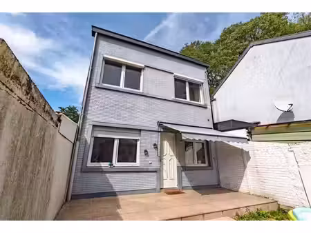 belle maison 2ch poss 3ch avec terrasse et jardin !