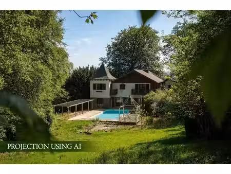 superbe villa nichée au mont de l'enclus.