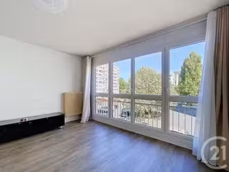 location appartement 3 pièces à nantes (44000) : à louer 3 pièces / 62m² nantes