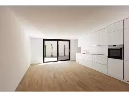 charmant 2 pièces proche transports avec beau balcon !