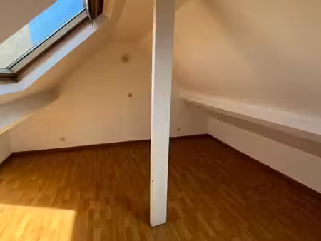 appartement 2 ch. avec velux à etterbeek