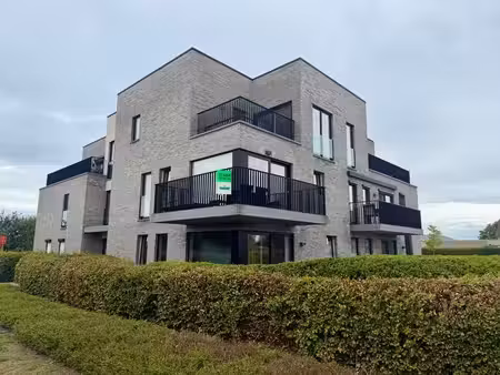 modern 1-slaapkamerappartement met terras te zedelgem