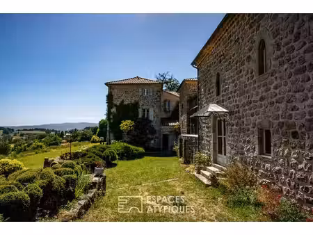 maison de luxe à vendre à gluiras