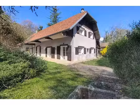 cusy - propriété de caractère à rénover  au calme absolu