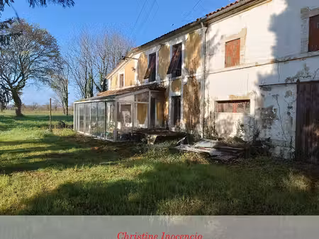 maison avec terrain 6700m² et dépendances