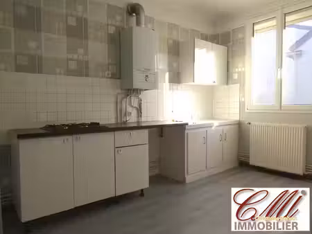 location appartement 2 pièces 45 m² à vitry-le-françois (51300)