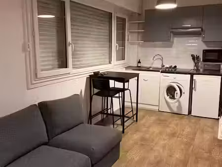 location meublée appartement 1 pièce 29 m² à palaiseau (91120)  900 €