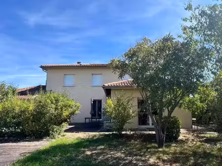 vente maison 9 pièces 187 m² saint-bonnet-de-mure (69720)