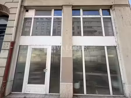 location commerce 108 m² à villeurbanne (69100)