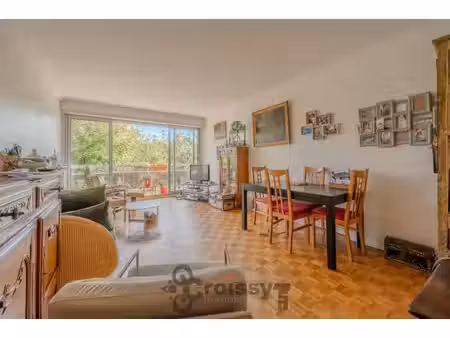 appartement 2 pièces avec balcon - le pecq