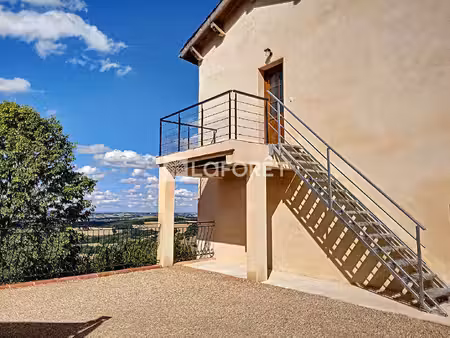 appartement castelnau-de-montmiral - 2 pièces - terrasse et parking