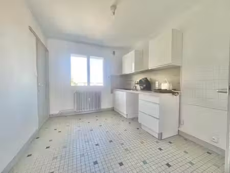 location appartement 4 pièces 75 m² à portes-lès-valence (26800)