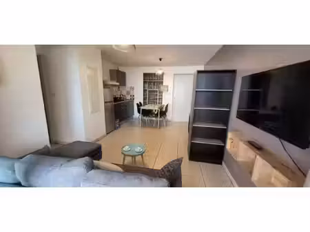 location appartement 2 pièces 36 m² à saint-denis (97490)