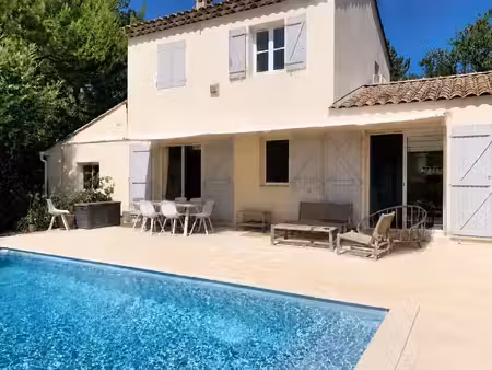 location maison 6 pièces 117 m² à aix-en-provence (13090)