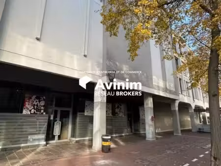 vente commerce mulhouse 68100 1052m²