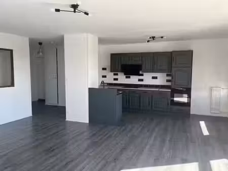 location appartement 3 pièces 85 m² à le havre (76610)