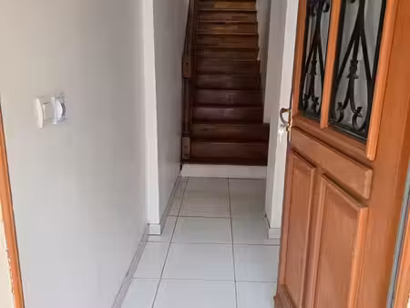 appartement type 4 avec jardin
