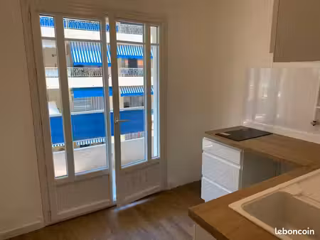 2p vide 38m² antibes centre
