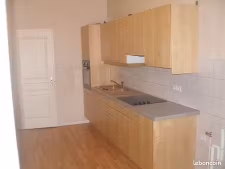 f2 rdc centre ville