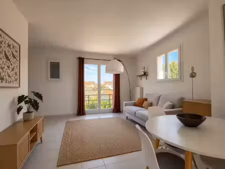 location appartement 2 pièces 53 m² à neauphle-le-château (78640)