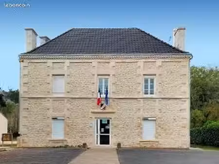 appartement t2 au-dessus de la mairie