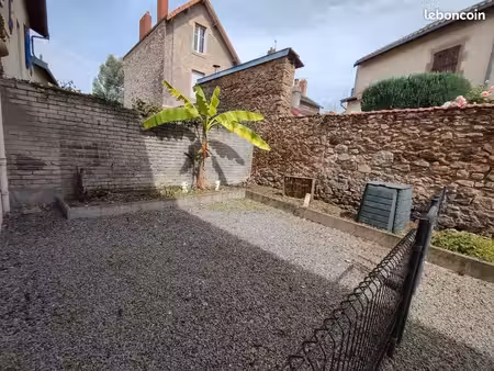 t2 29m2 avec jardin privatif - ermitage - libre fin octobre
