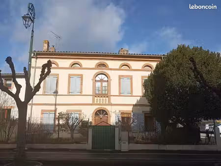 ? grand studio meublé 56 m² – 1 personne – entrée commune avec propriétaire – buzet-sur-ta