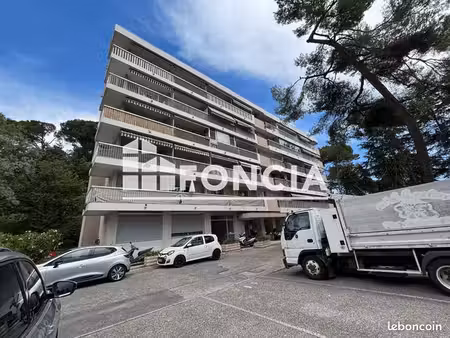 studio 1 pièce 30 m²