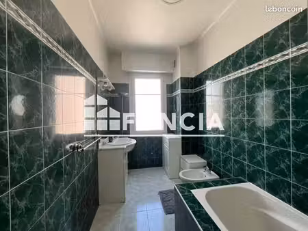 appartement 1 pièce 50 m²