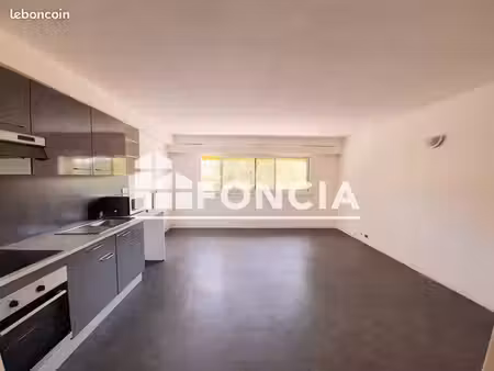 studio 1 pièce 34 m²