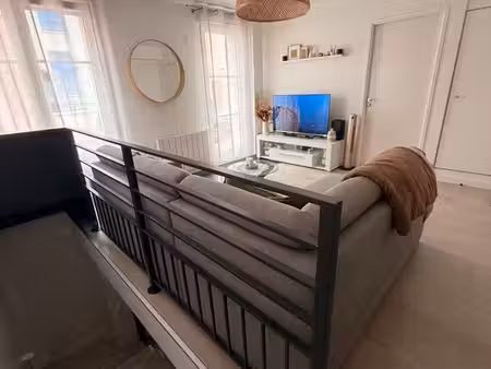 à louer – 2 pièces meublé en souplex – adamville – 60 m²