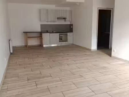 bel appartement t2 de 50m2 en rdc très bien situé